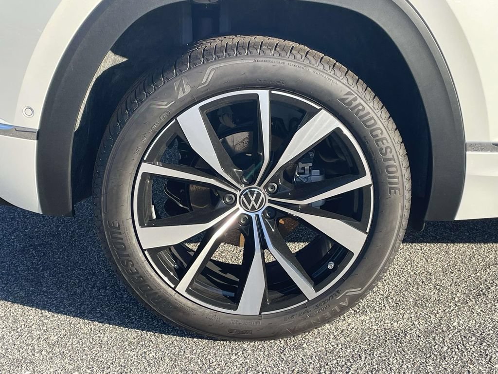 New 2026 Volkswagen Atlas Cross Sport SE AWD/4WD image 7