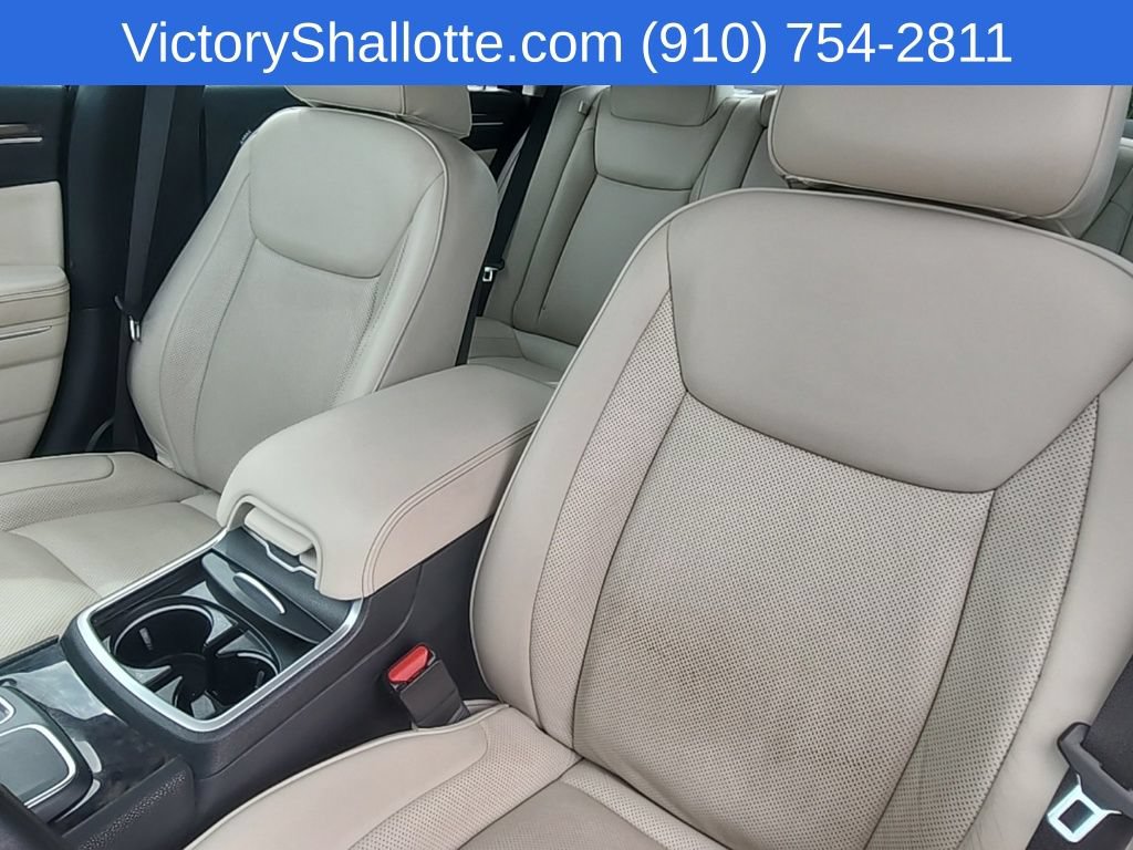 Used 2021 Chrysler 300 Touring L RWD image 20