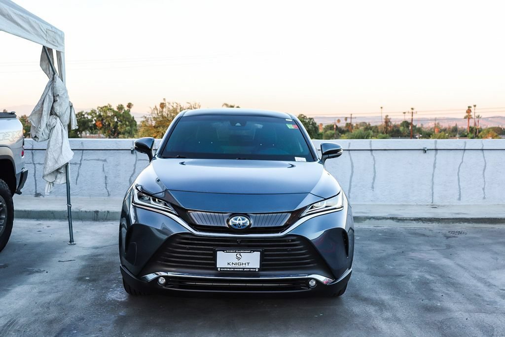 Used 2022 Toyota Venza Limited AWD/4WD image 3