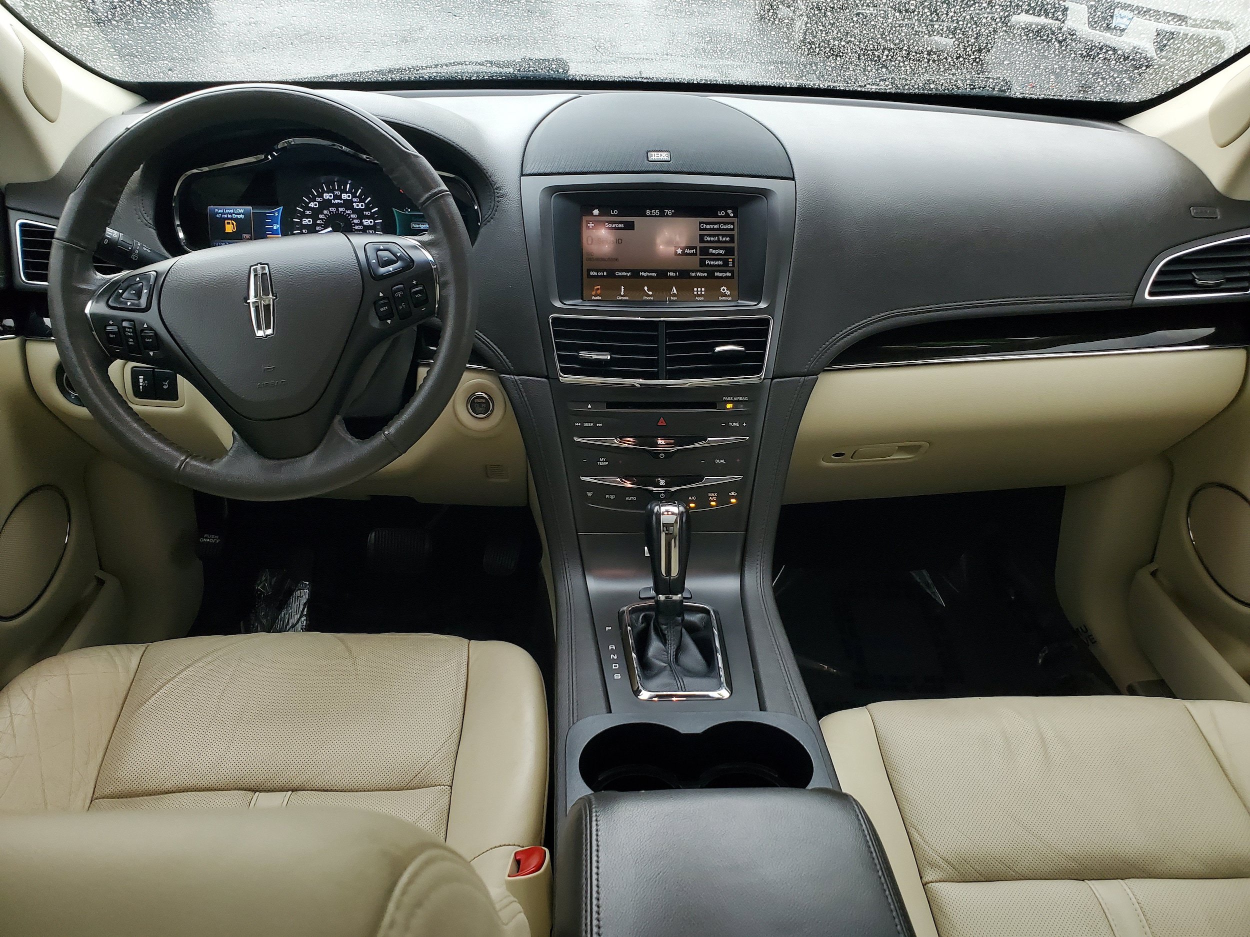 Used 2019 Lincoln MKT AWD image 22
