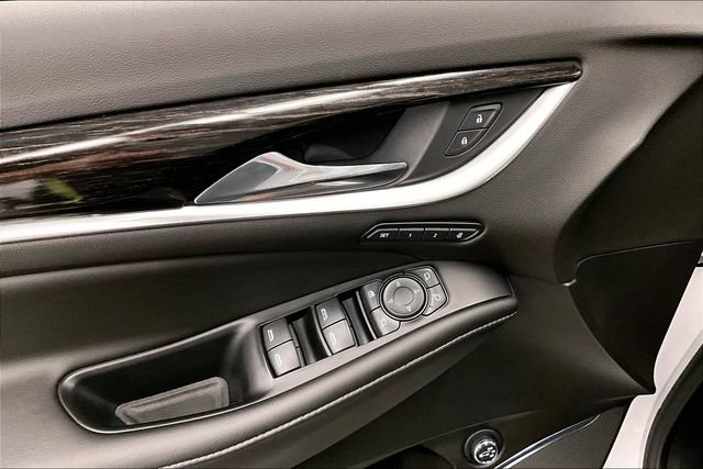 Used 2021 Buick Enclave Avenir w/ Avenir Technology Package FWD image 31