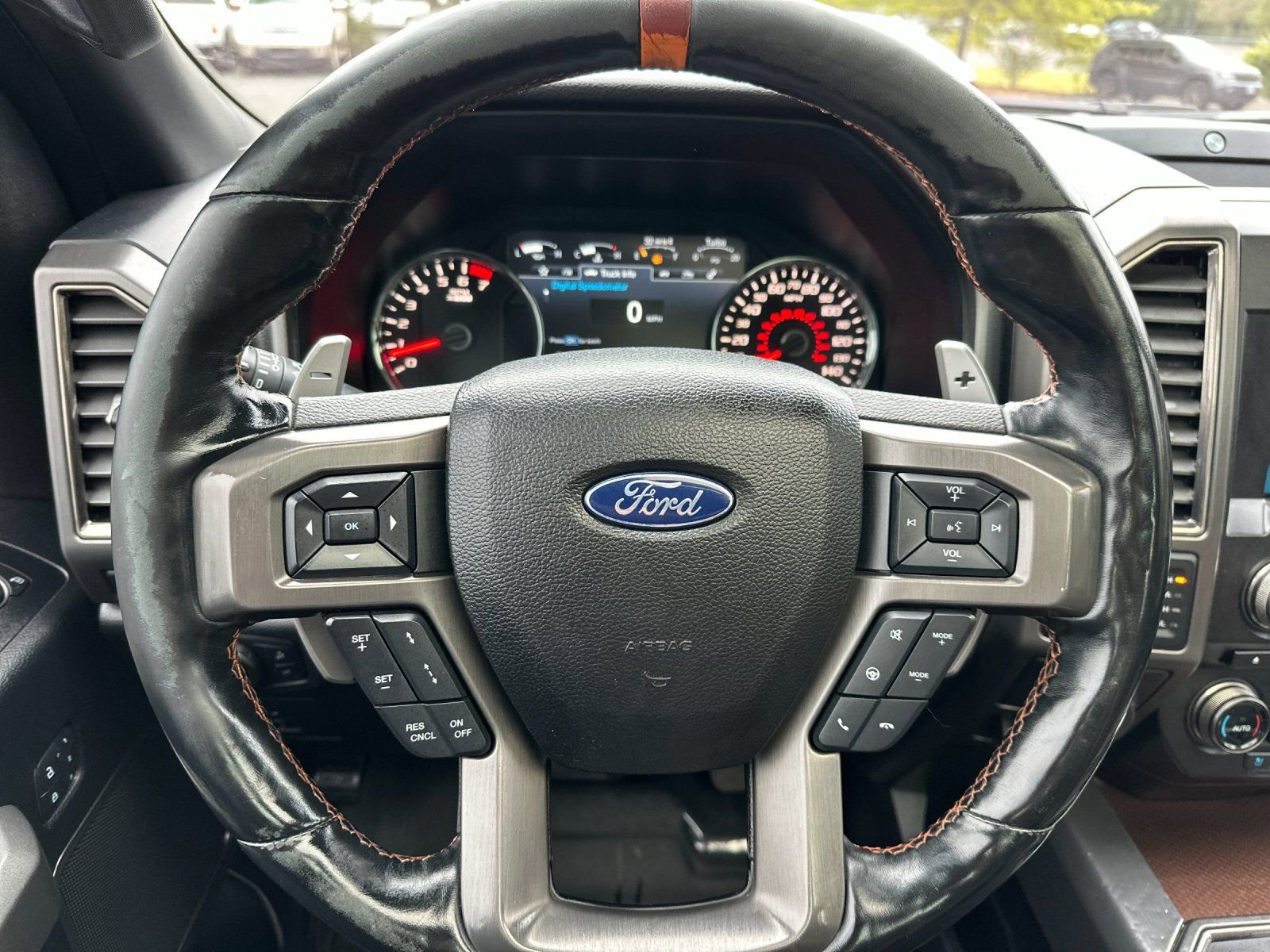 Used 2018 Ford F150 Raptor w/ Equipment Group 802A Luxury AWD/4WD image 23