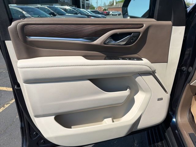 Used 2021 GMC Yukon XL Denali AWD/4WD image 11