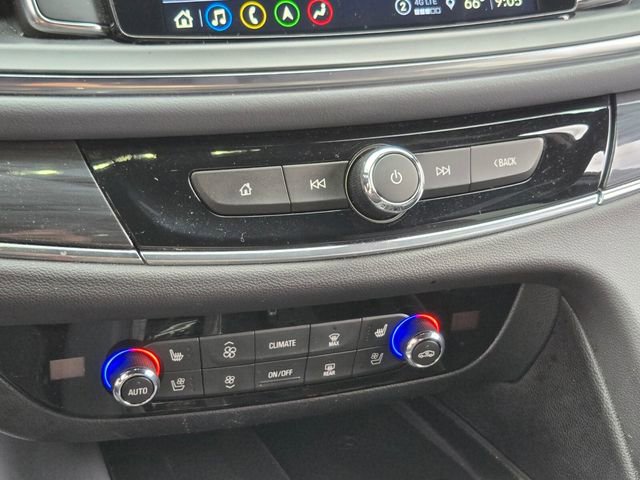 Used 2024 Buick Enclave Premium image 24