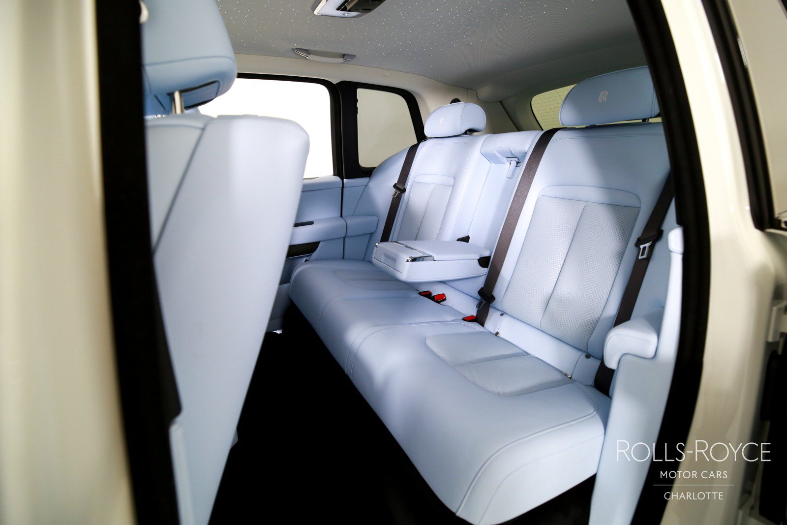 New 2026 Rolls-Royce Cullinan AWD/4WD image 19