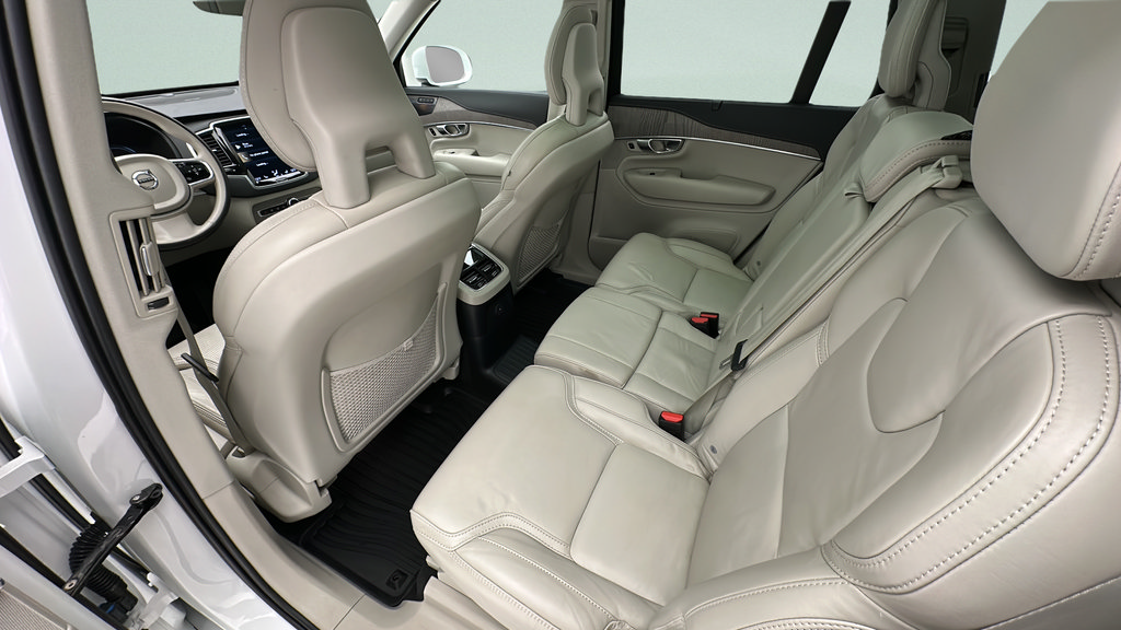 Used 2021 Volvo XC90 T8 Inscription w/ Advanced Package AWD/4WD image 8