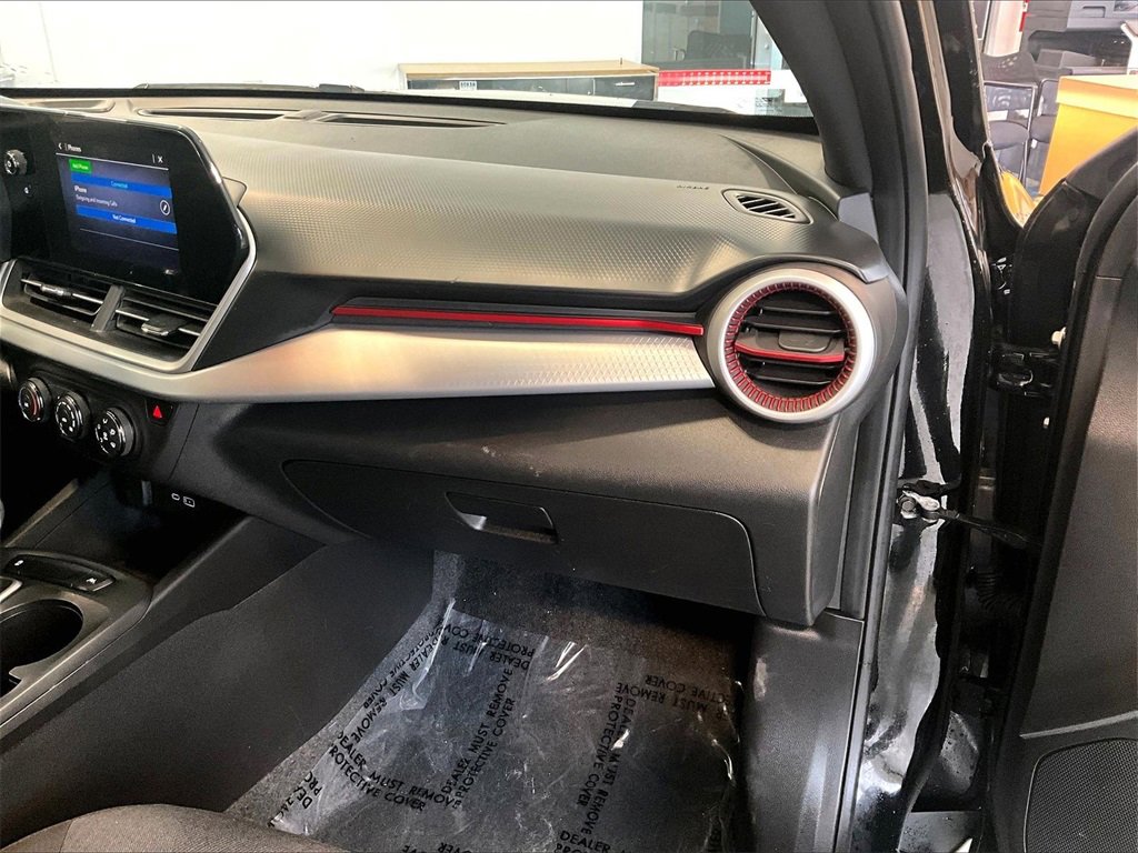 Used 2024 Chevrolet Trax RS image 13