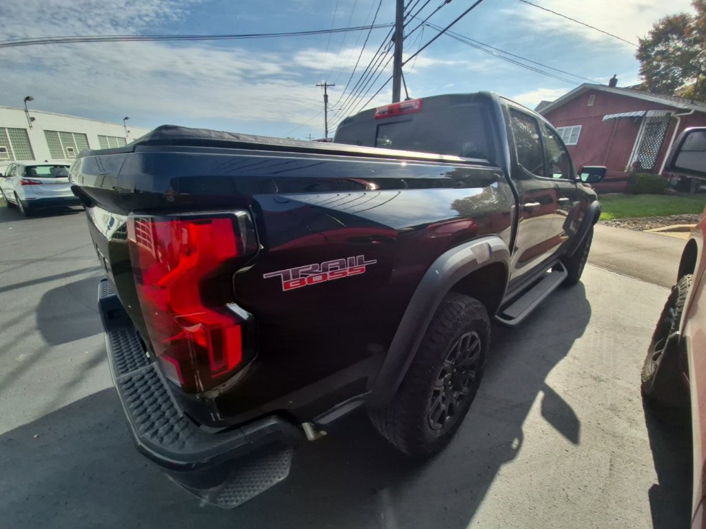 Used 2024 Chevrolet Colorado Trail Boss w/ Advanced Trailering Package AWD/4WD image 8