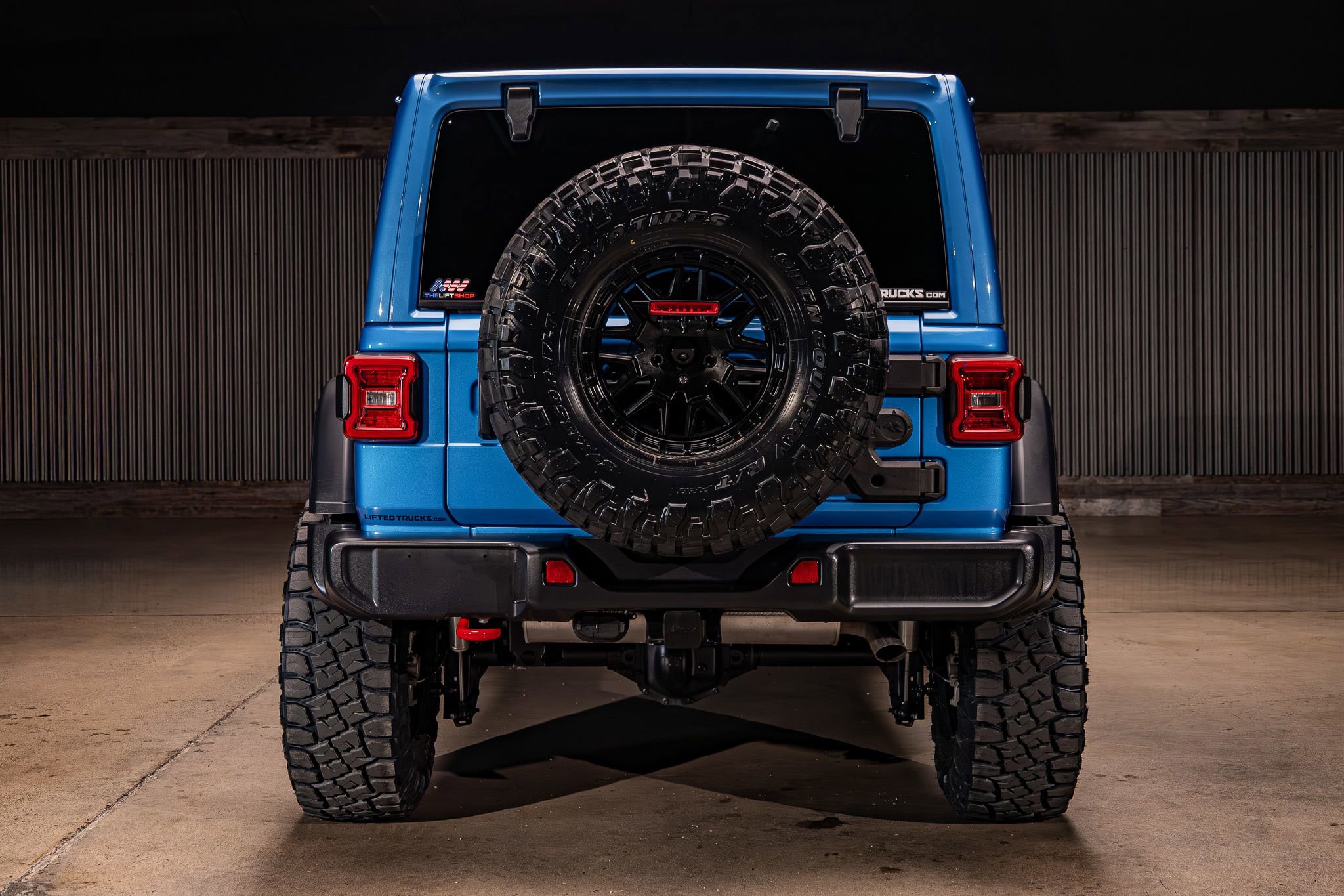 Used 2025 Jeep Wrangler Unlimited Rubicon w/ Convenience Group image 8