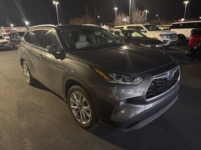 Used 2023 Toyota Highlander Limited