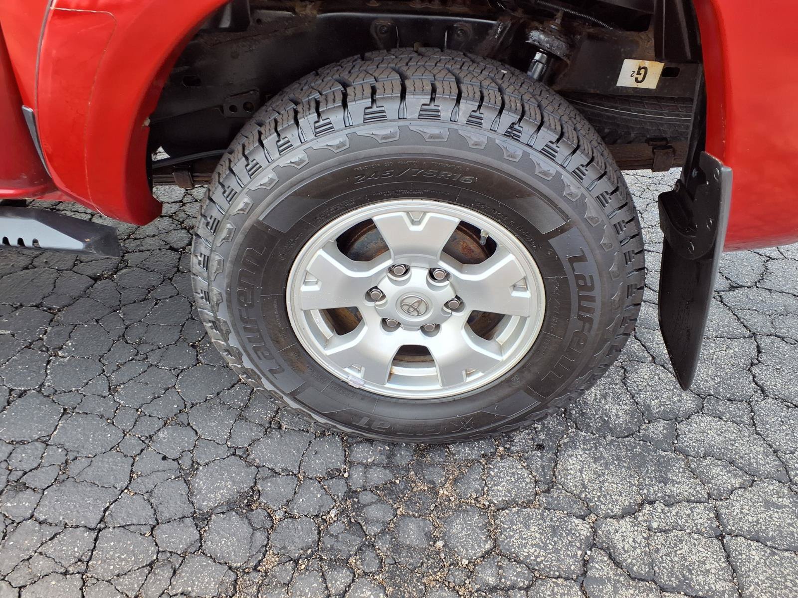 Used 2014 Toyota Tacoma 4x4 Double Cab w/ SR5 Package image 6