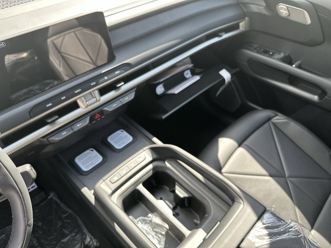 New 2027 Kia Telluride SX w/ Towing Package FWD image 10