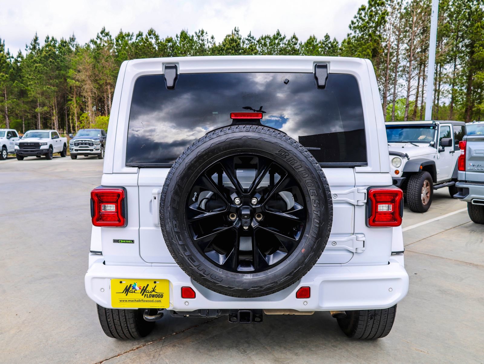 Used 2020 Jeep Wrangler Unlimited Sahara image 6