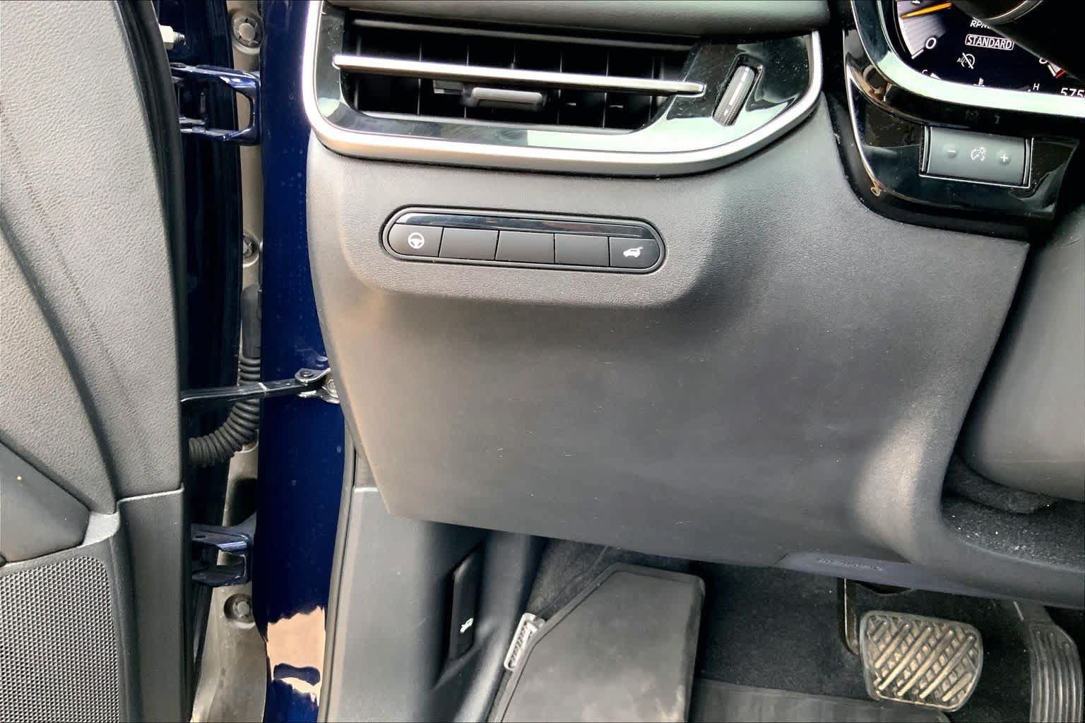 Used 2022 INFINITI QX60 Sensory w/ Cargo Package FWD image 32