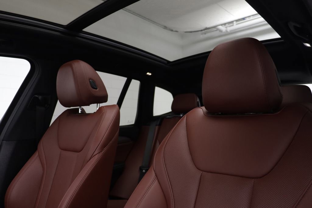 Certified 2022 BMW X3 M40i w/ Parking Assistance Package image 13