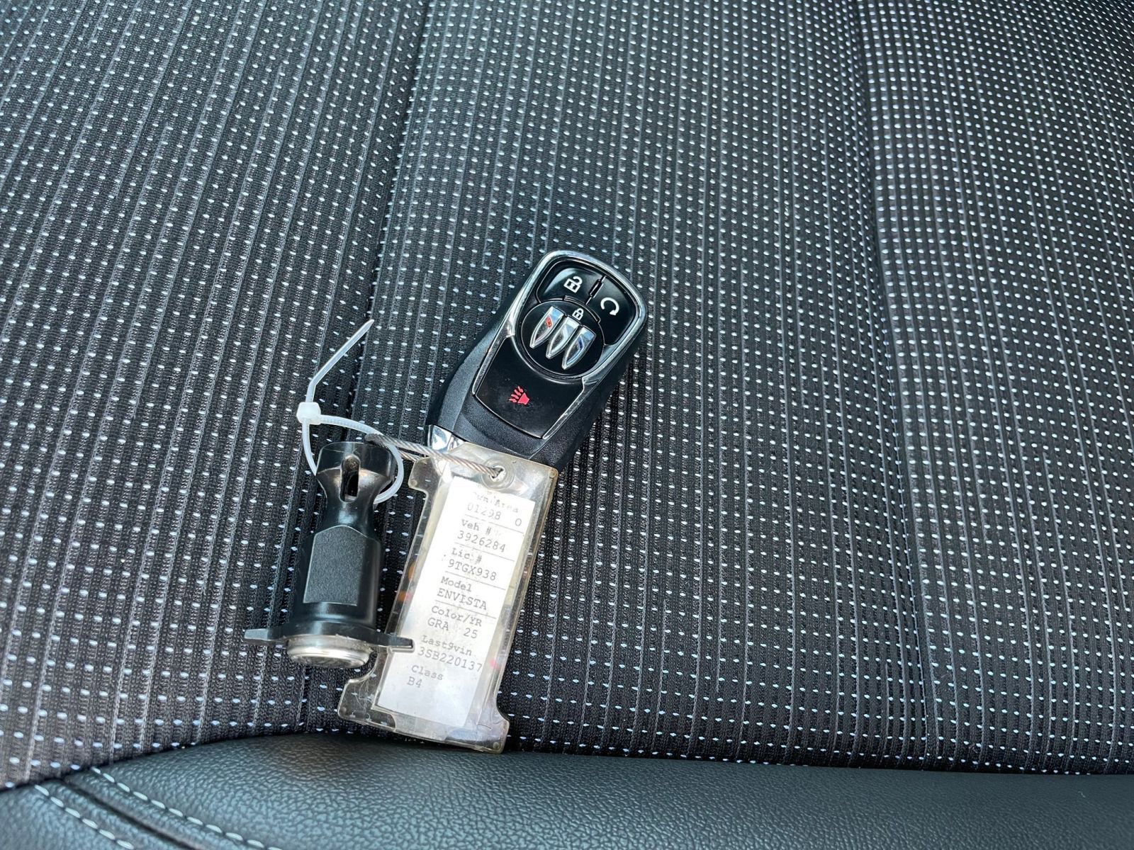 Used 2025 Buick Envista Preferred image 21