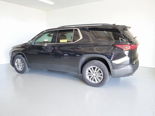 Used 2022 Chevrolet Traverse LT image 17