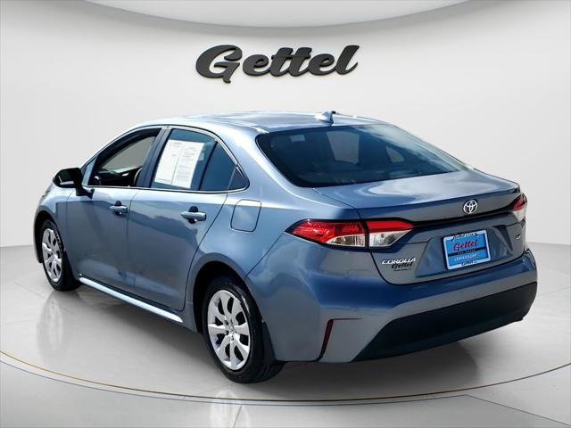 Certified 2026 Toyota Corolla LE FWD image 4