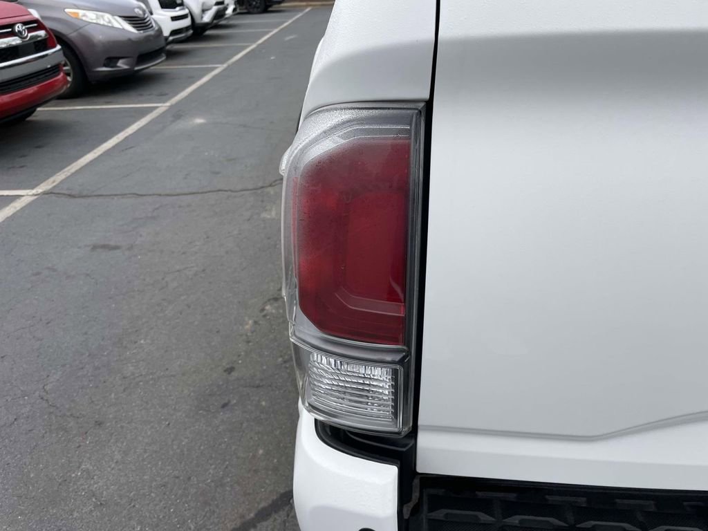 Used 2022 Toyota Tacoma TRD Off-Road w/ TRD Premium Off Road Package image 20