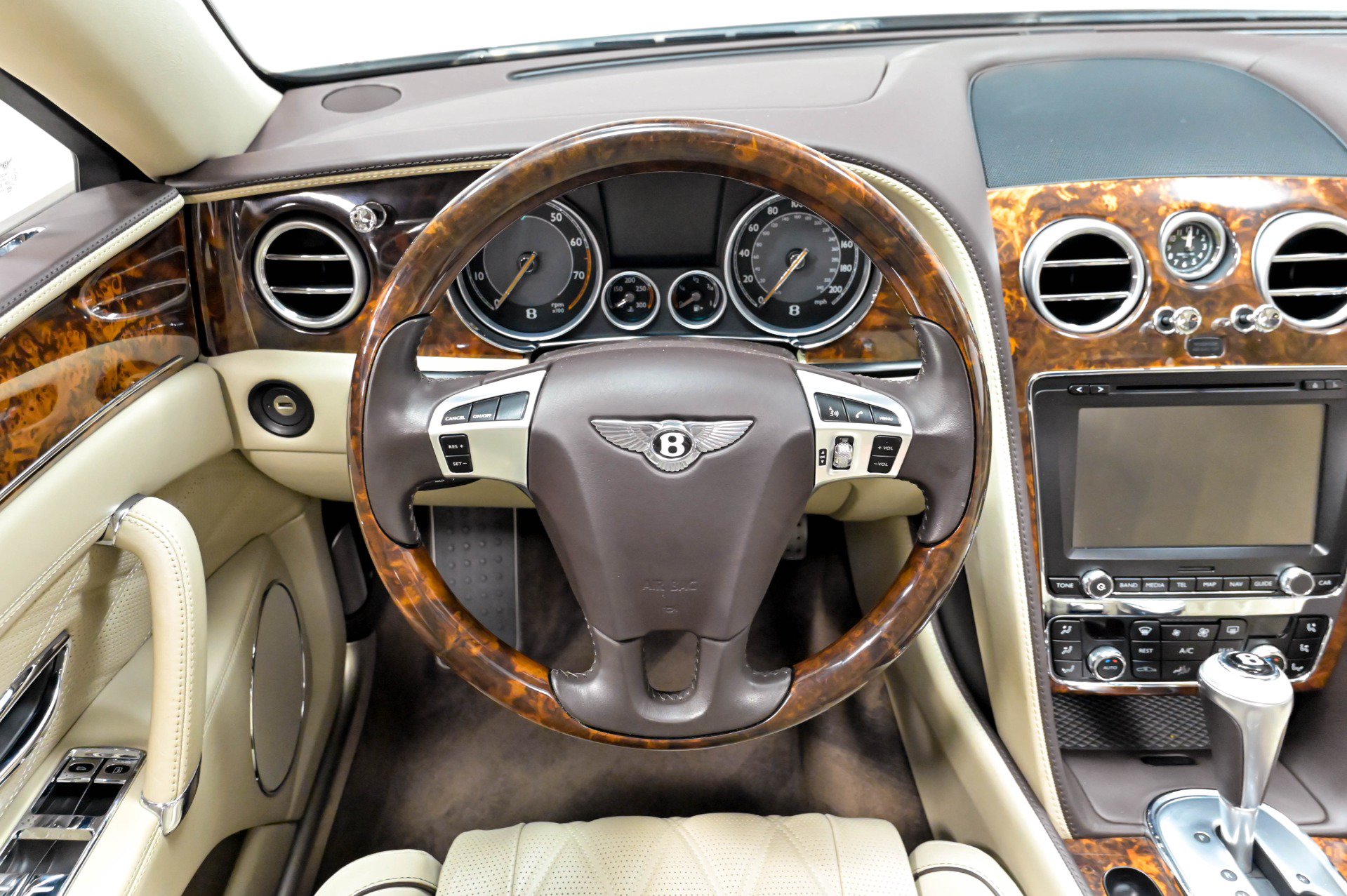 Used 2015 Bentley Flying Spur W12 AWD/4WD image 70