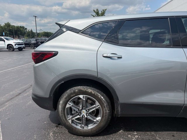 Used 2023 Chevrolet Blazer LT w/ LPO, Floor Liner Package FWD image 4