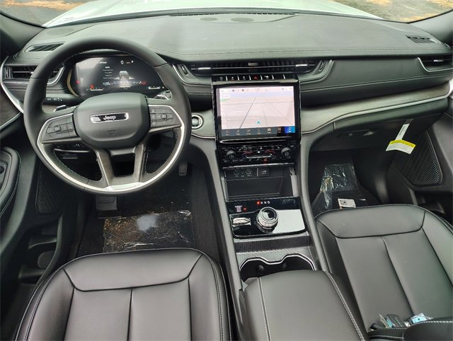 New 2025 Jeep Grand Cherokee Limited w/ Trailer Tow Package image 17