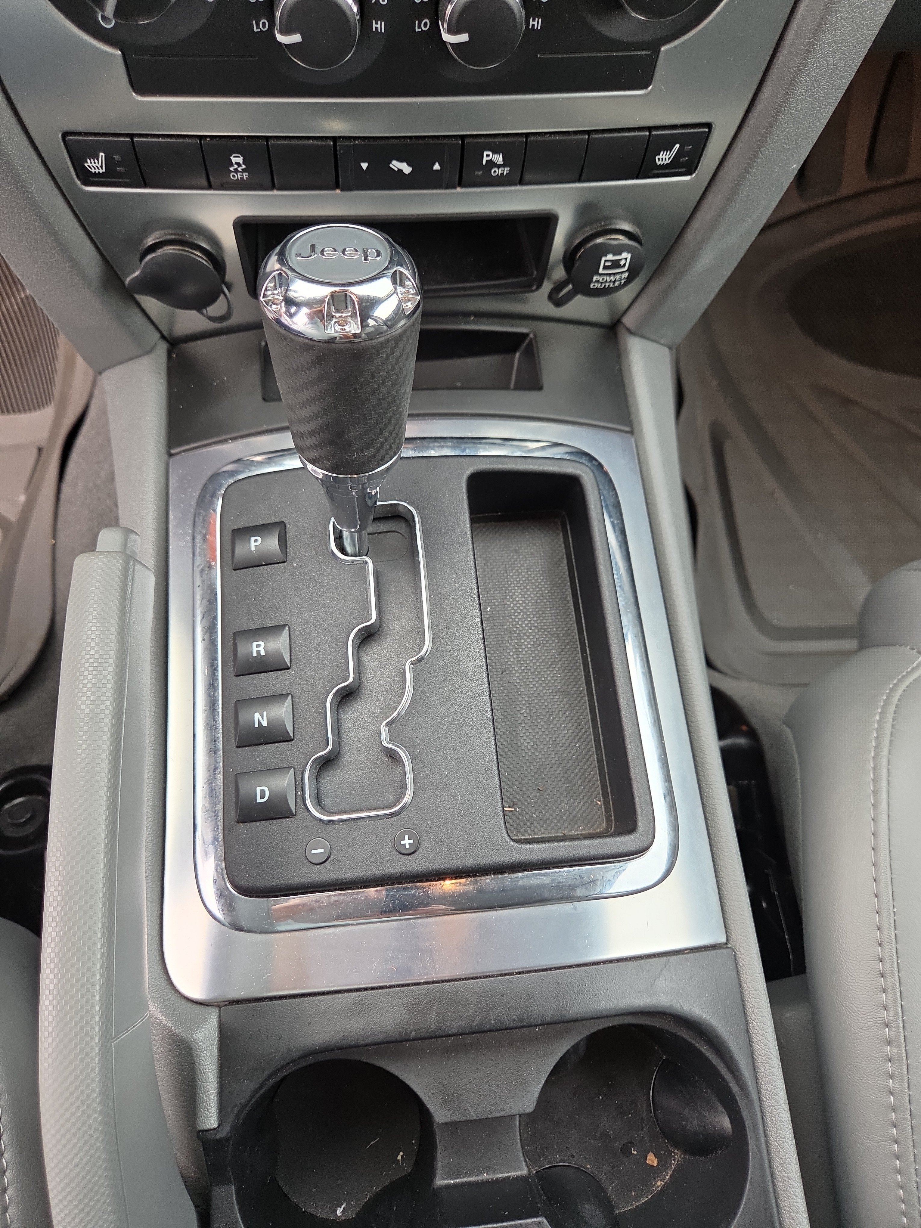 Used 2007 Jeep Grand Cherokee SRT8 w/ SRT Option Group I AWD/4WD image 8
