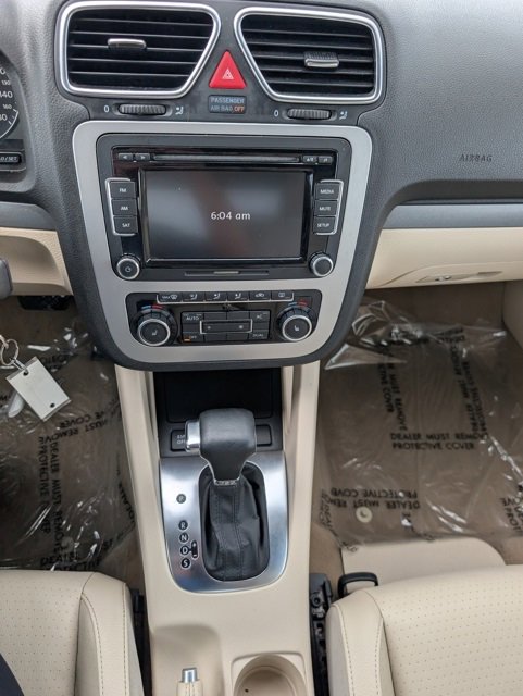 Used 2010 Volkswagen Eos Komfort image 9