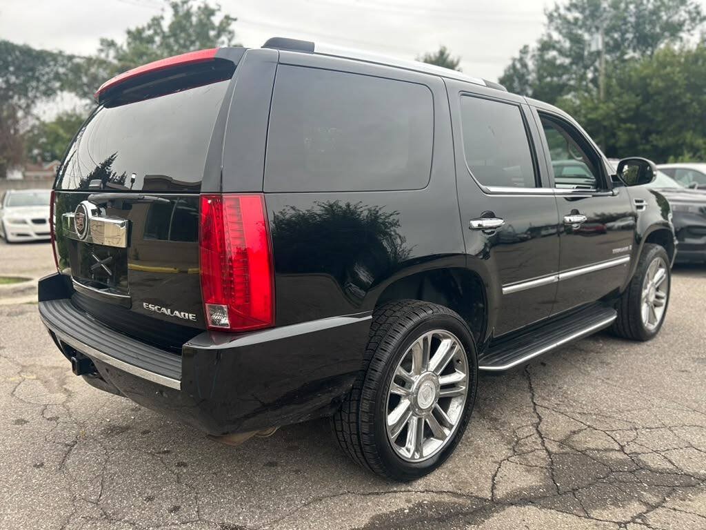 Used 2007 Cadillac Escalade AWD w/ Information Package image 5