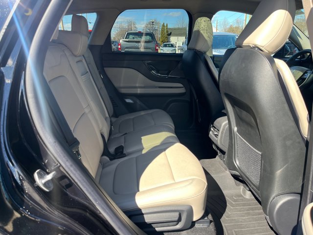 Used 2025 Lincoln Corsair Reserve image 26