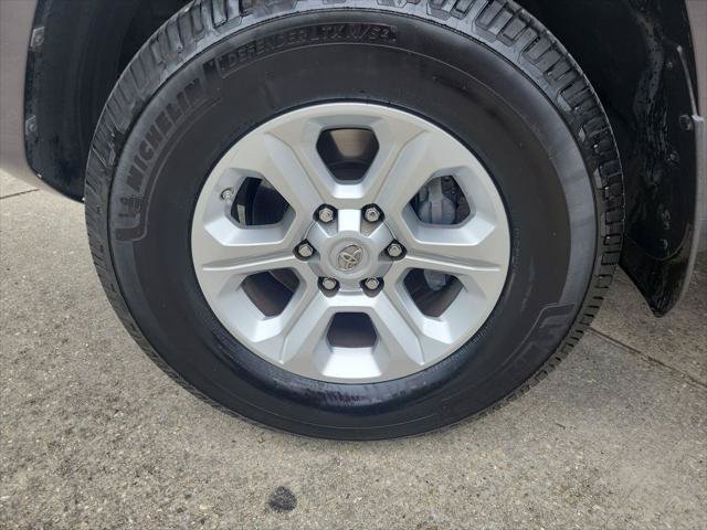 Certified 2016 Toyota 4Runner SR5 RWD image 33