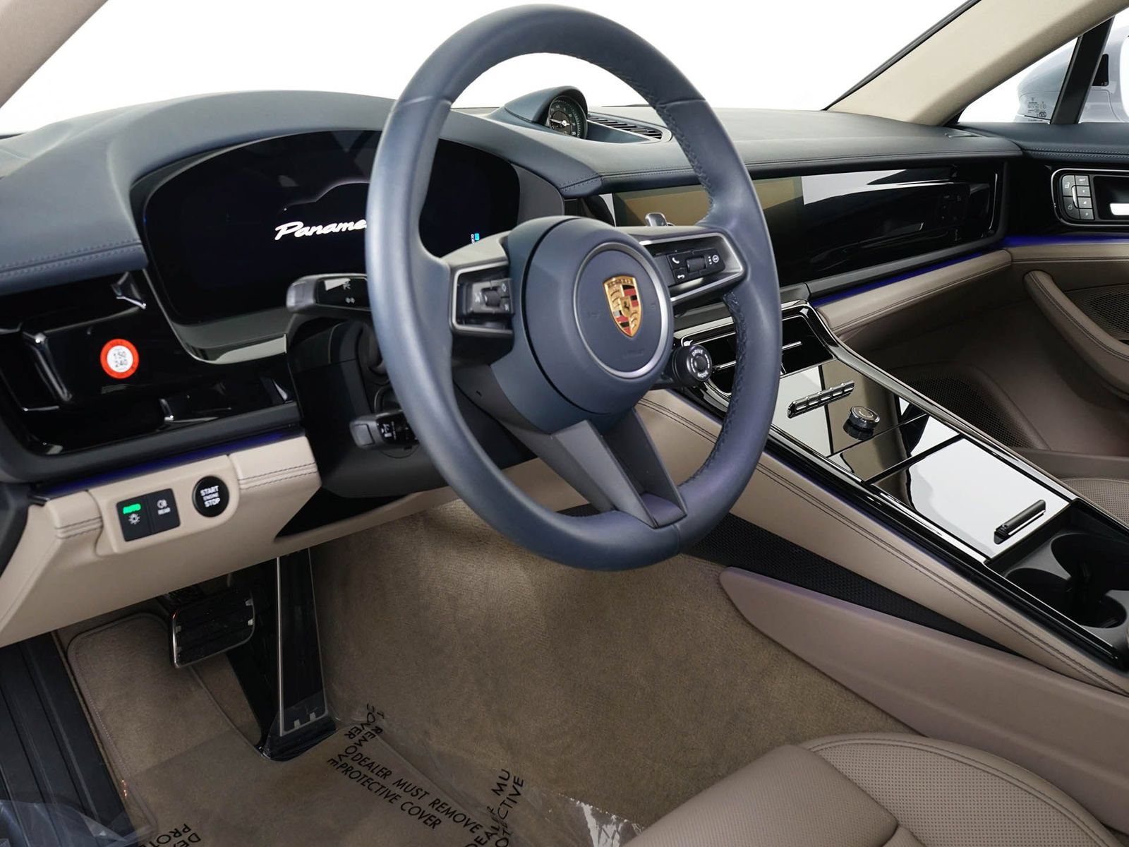 Used 2025 Porsche Panamera 4 AWD/4WD image 4