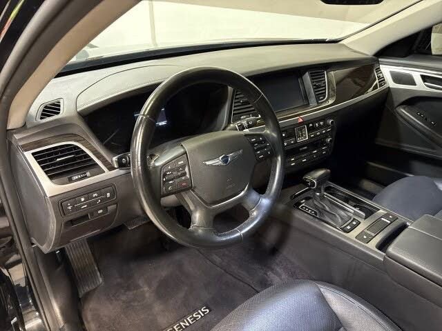 Used 2020 Genesis G80 3.8 RWD image 18