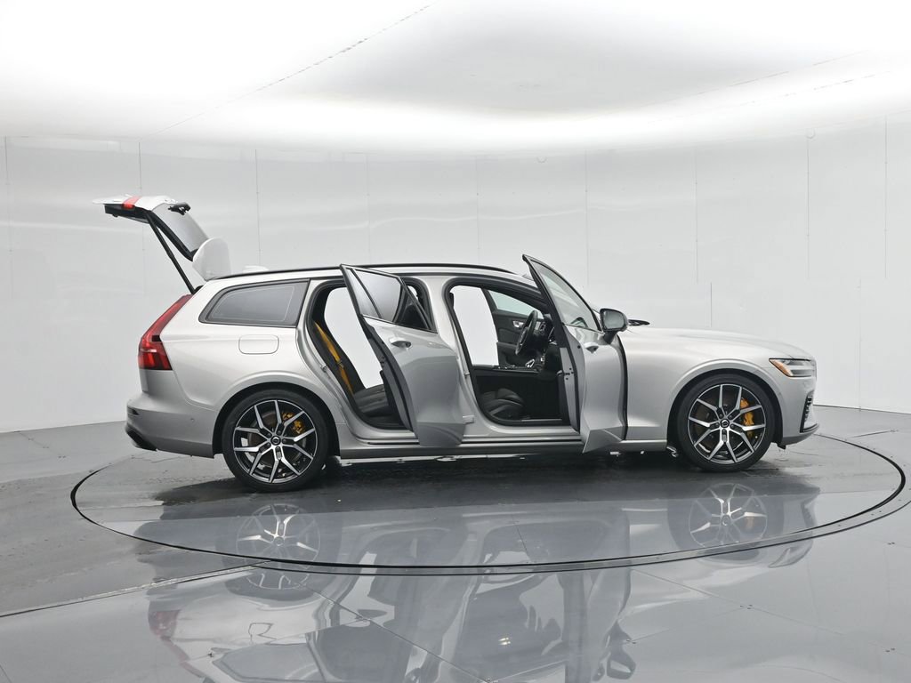 Used 2024 Volvo V60 T8 Polestar w/ Protection Package Premier image 4