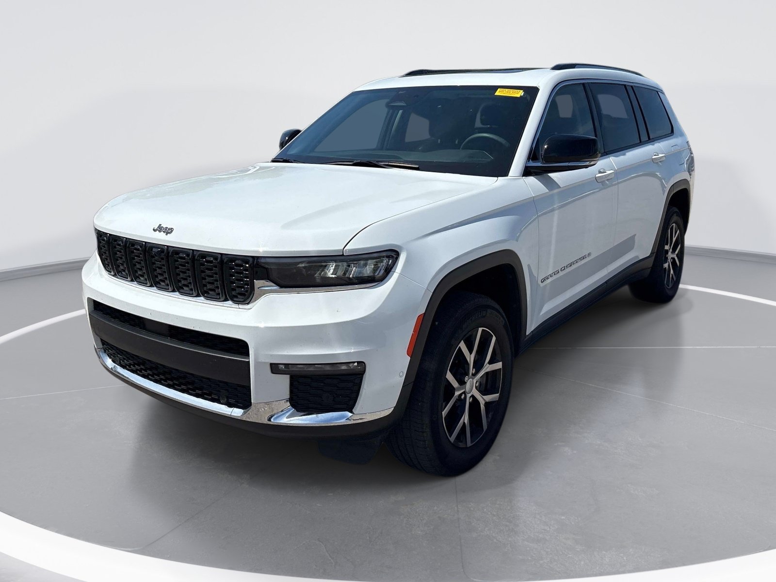 Used 2023 Jeep Grand Cherokee L Limited w/ Luxury Tech Group II AWD/4WD image 3