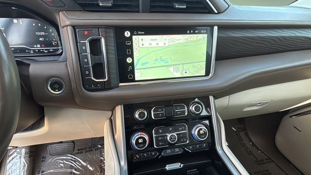 Used 2022 GMC Yukon XL Denali AWD/4WD image 26