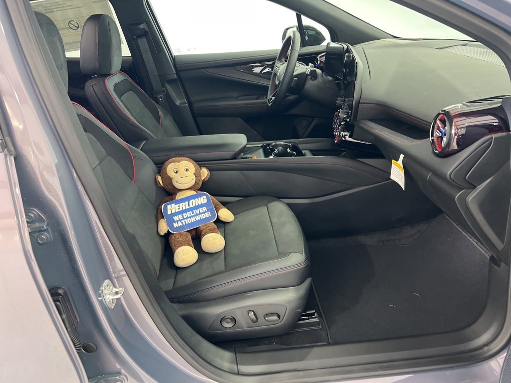 New 2025 Chevrolet Blazer EV RS w/ Super Cruise Package image 24