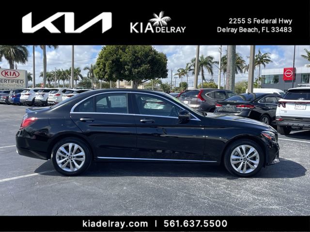 Used 2019 Mercedes-Benz C 300 4MATIC Sedan image 2