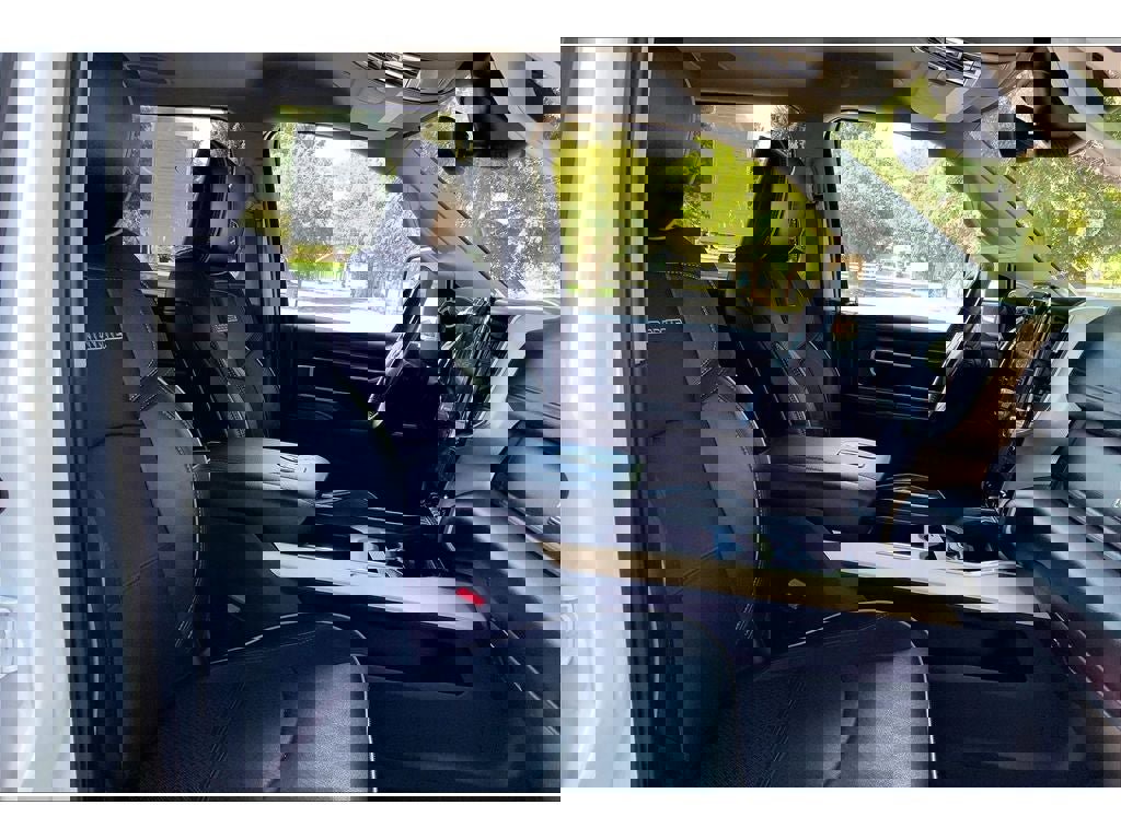 Used 2023 RAM 3500 Laramie image 7