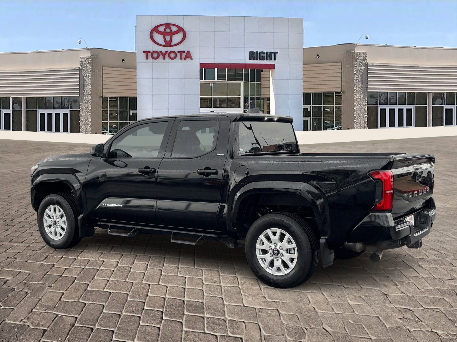 Certified 2025 Toyota Tacoma SR5 image 4