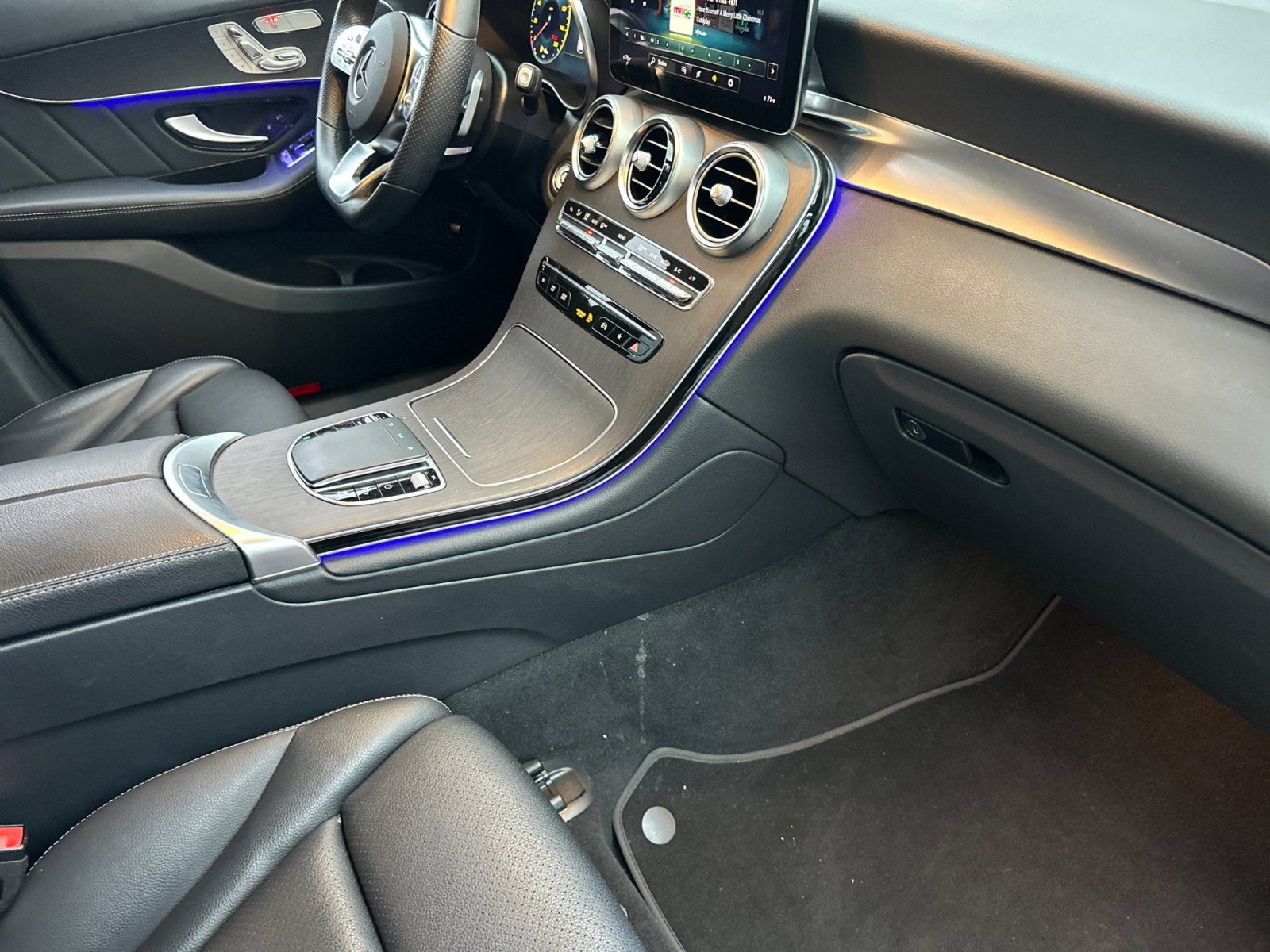 Used 2022 Mercedes-Benz GLC 300 GLC 300 image 16