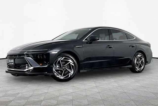 Used 2026 Hyundai Sonata SEL FWD image 1