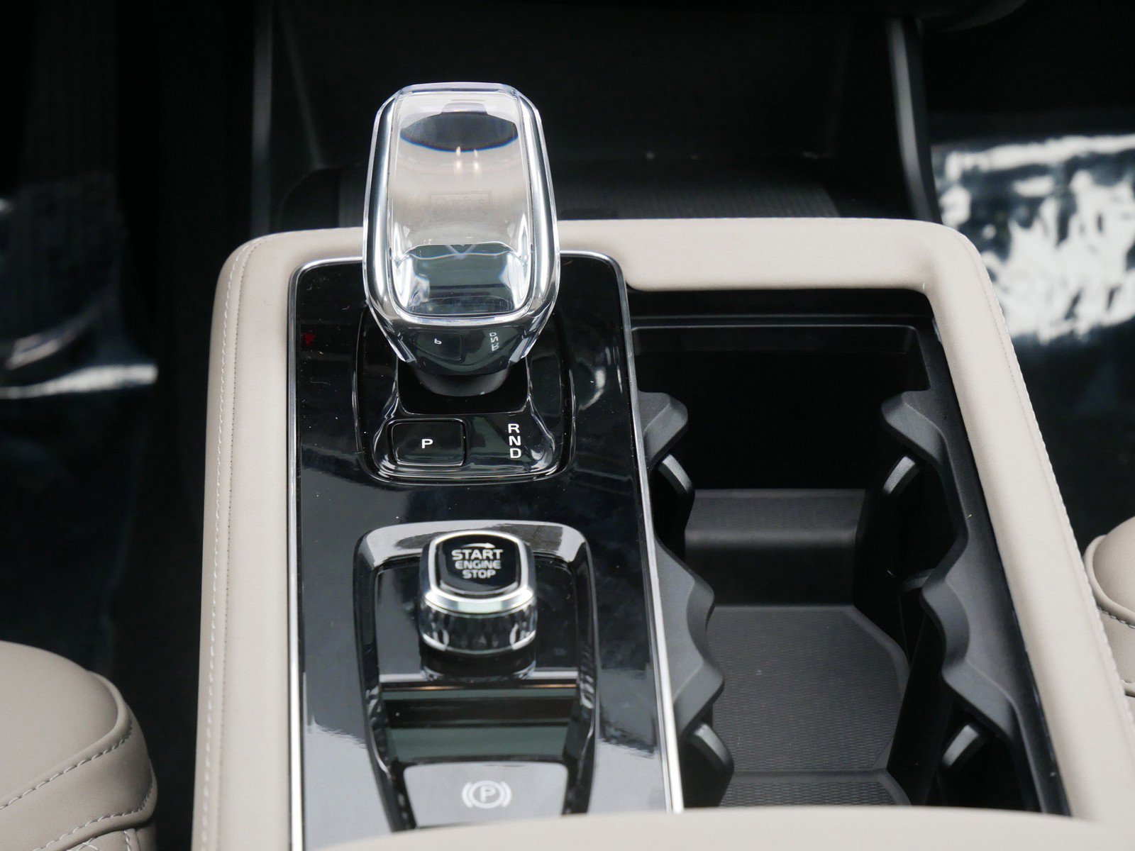 New 2026 Volvo XC90 B6 Plus image 9