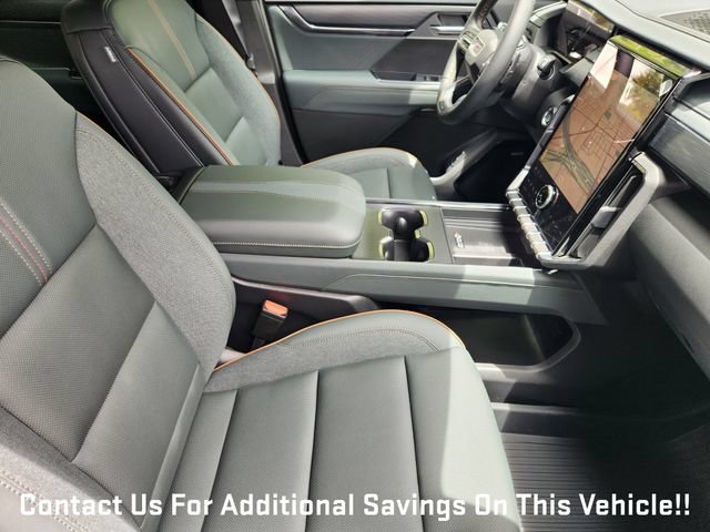 New 2026 GMC Acadia AT4 w/ Luxury Package AWD/4WD image 10