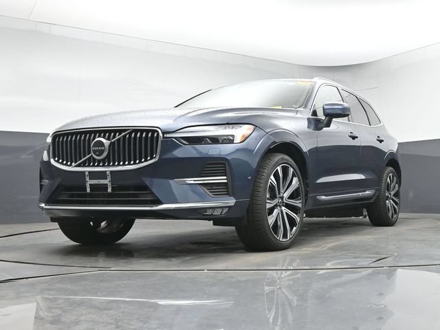 Used 2023 Volvo XC60 B5 Ultimate w/ Climate Package AWD/4WD image 13