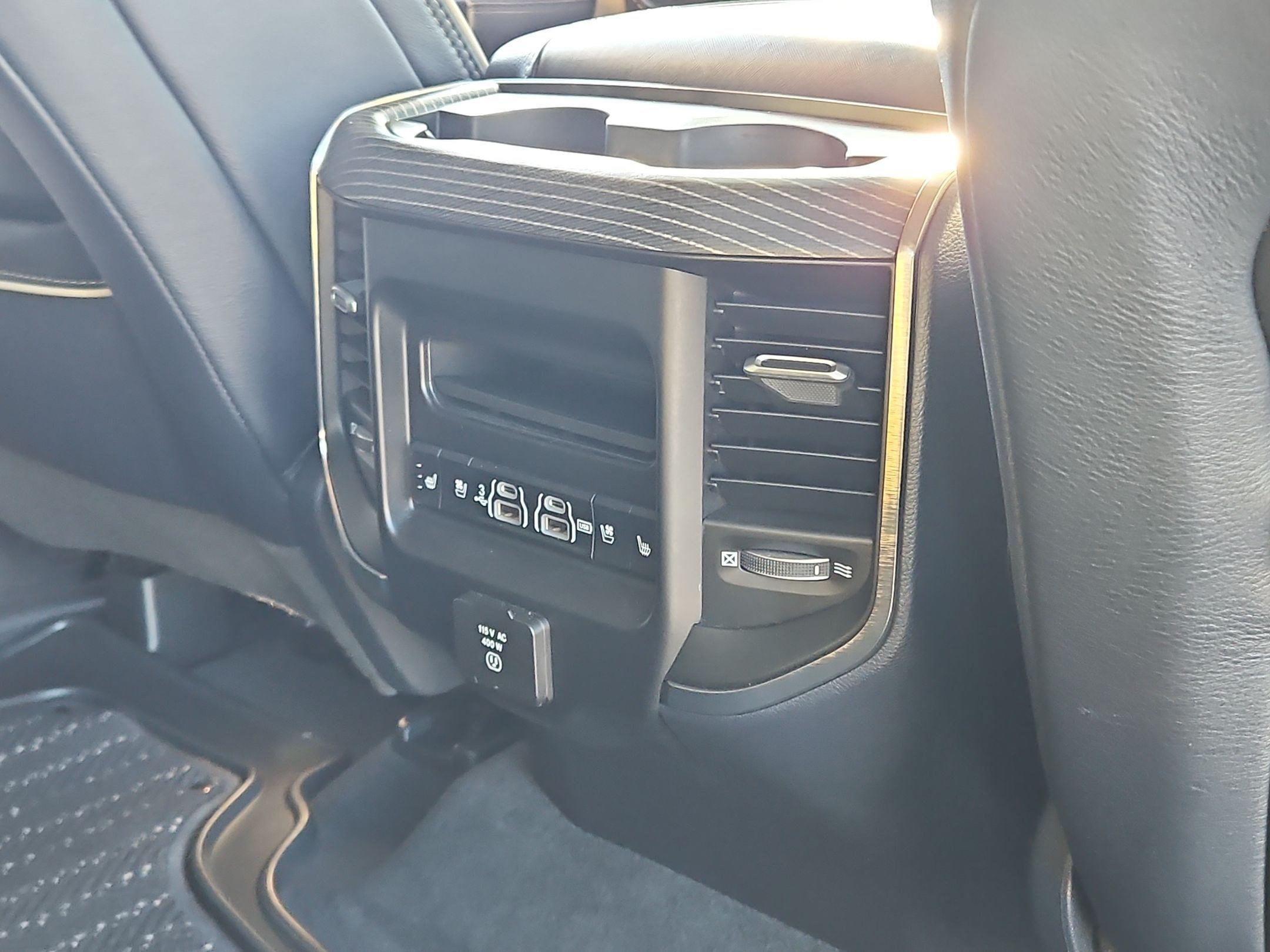 Used 2020 RAM 1500 Limited AWD/4WD image 30