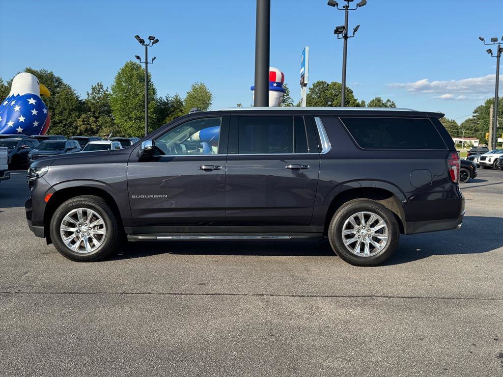 Used 2022 Chevrolet Suburban Premier AWD/4WD image 6