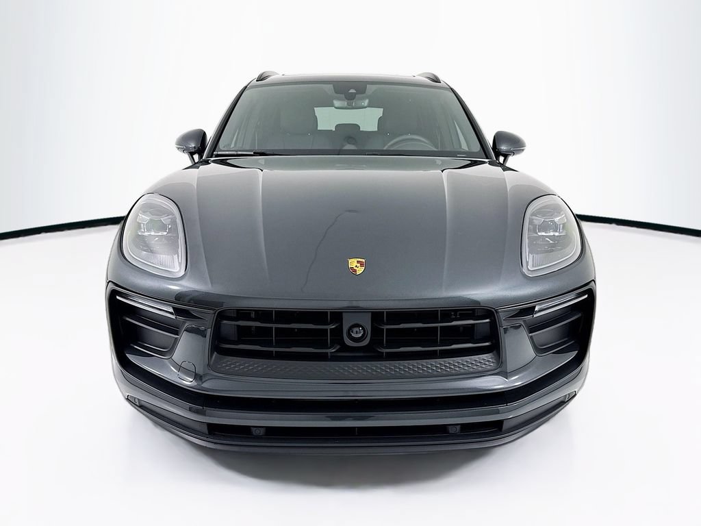 New 2026 Porsche Macan AWD/4WD image 6