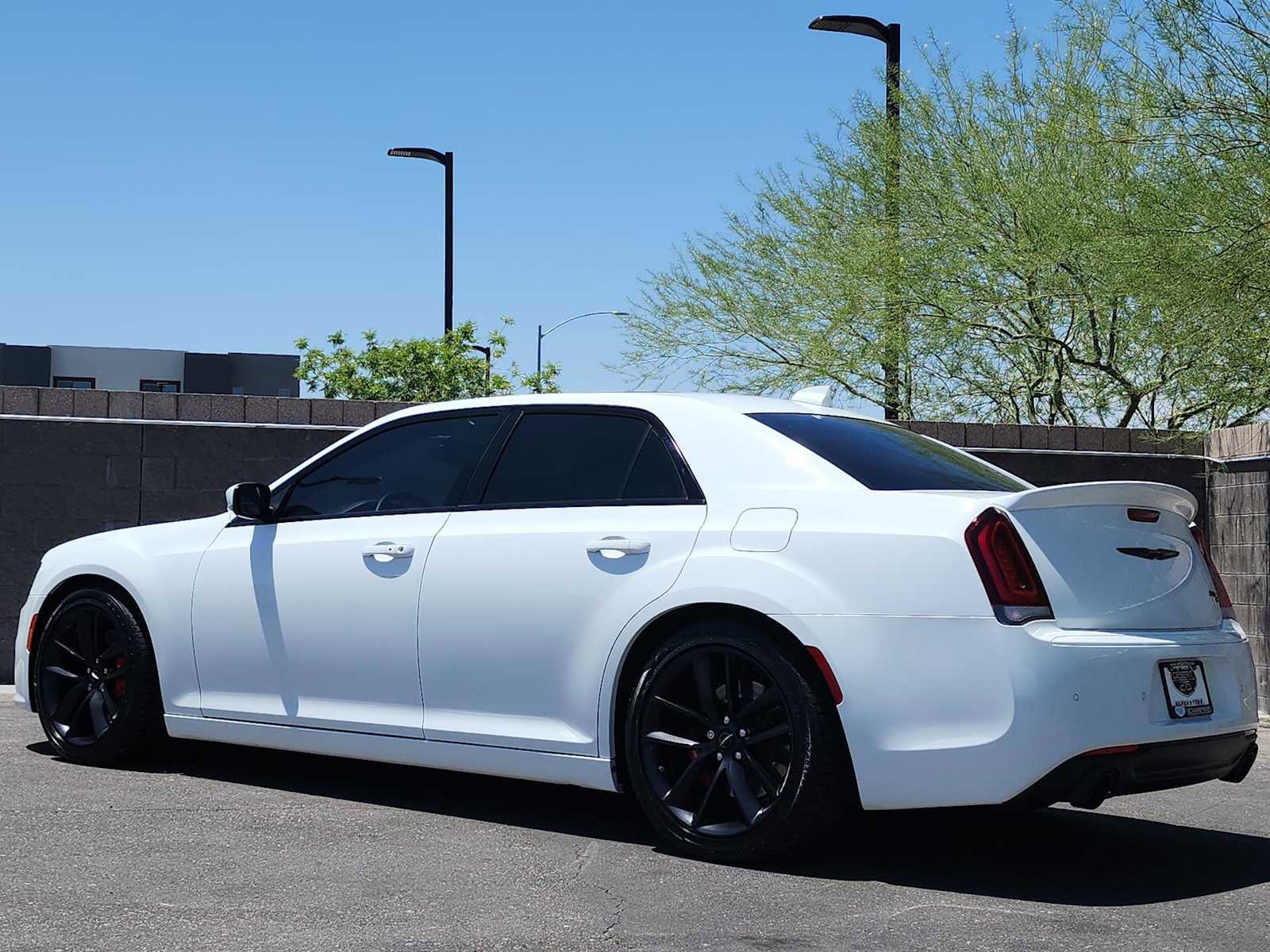 Used 2023 Chrysler 300 C RWD image 6