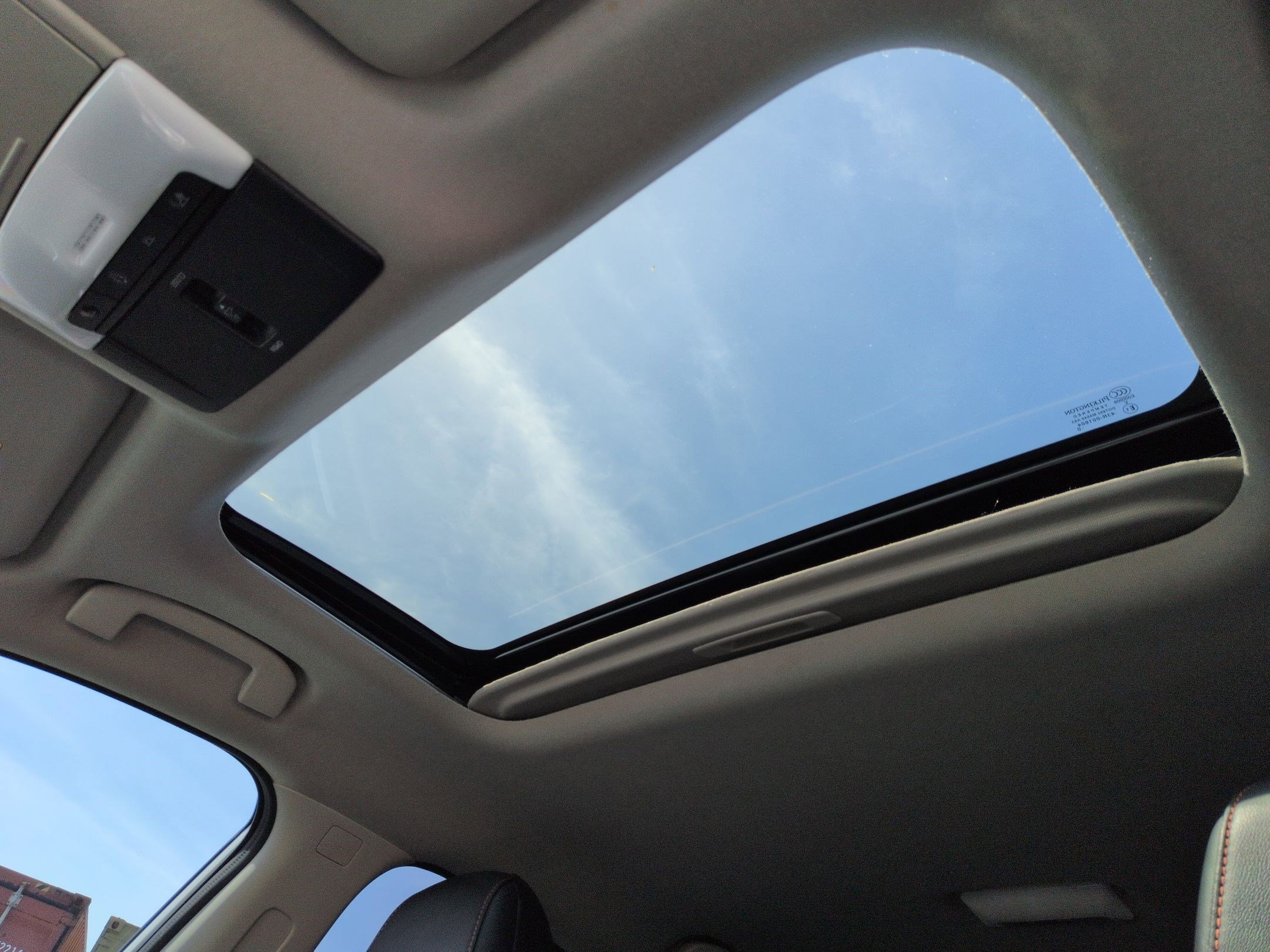 Used 2020 Nissan Sentra SR w/ Premium Package image 27